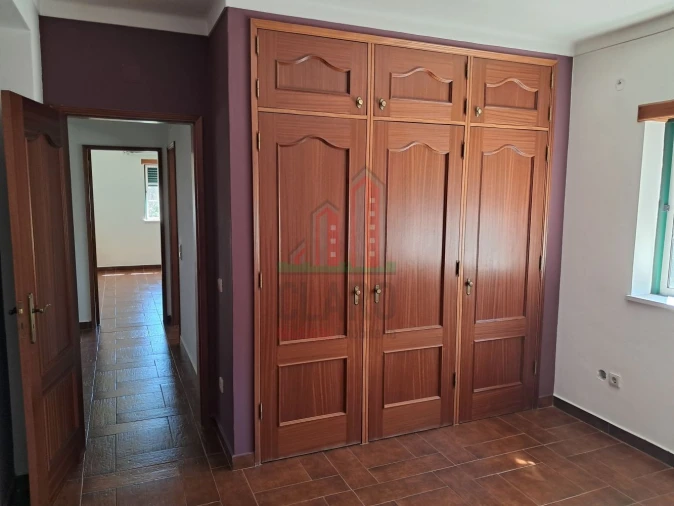 Moradia T3 para Venda em Serpins Foto 12