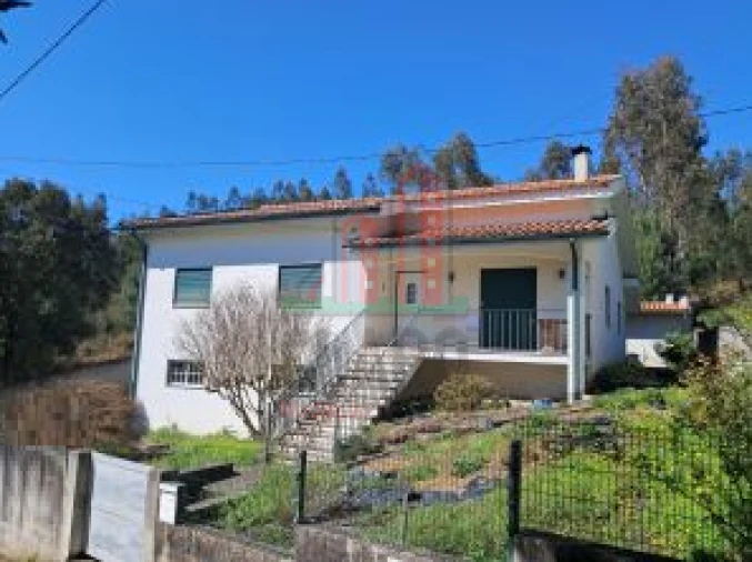 Moradia T3 para Venda em Serpins Foto 34