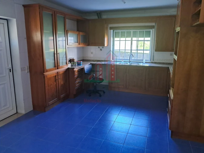 Moradia T3 para Venda em Serpins Foto 7