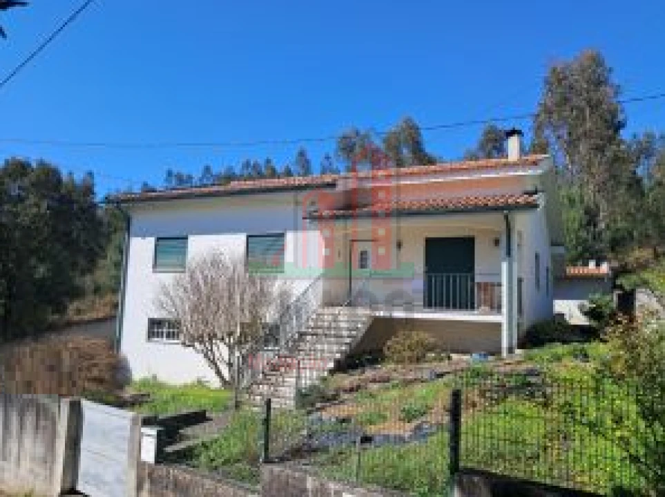 Moradia T3 para Venda em Serpins Foto 34