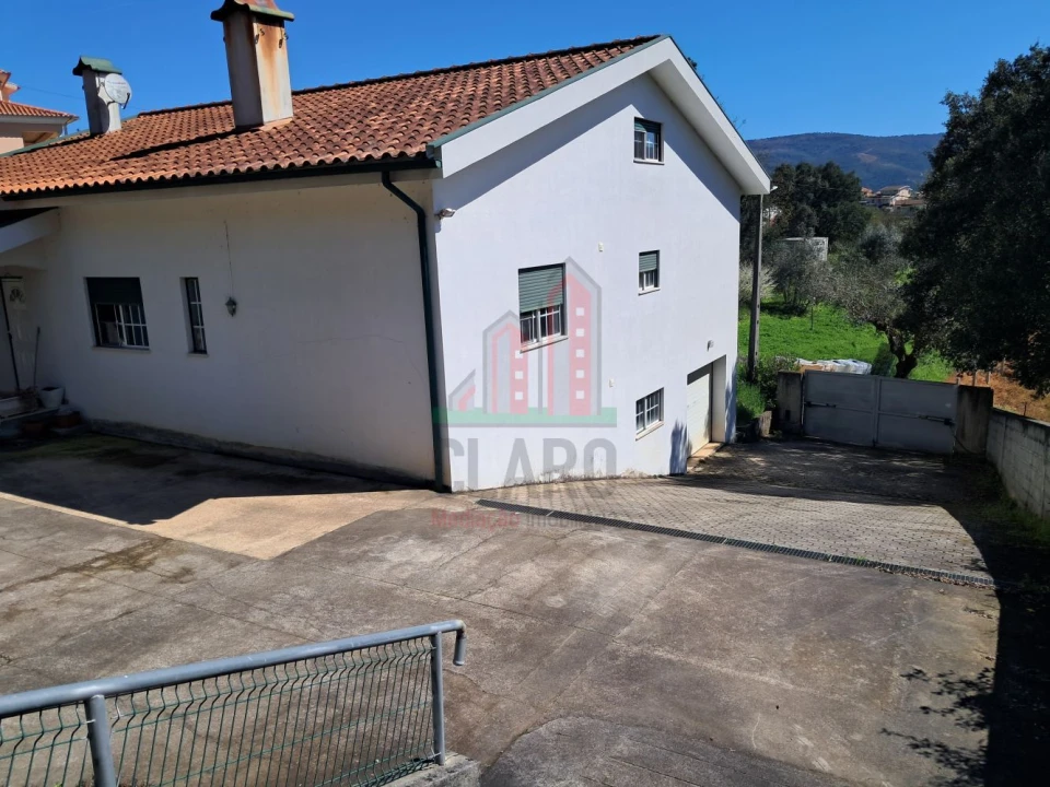 Moradia T3 para Venda em Serpins Foto 20