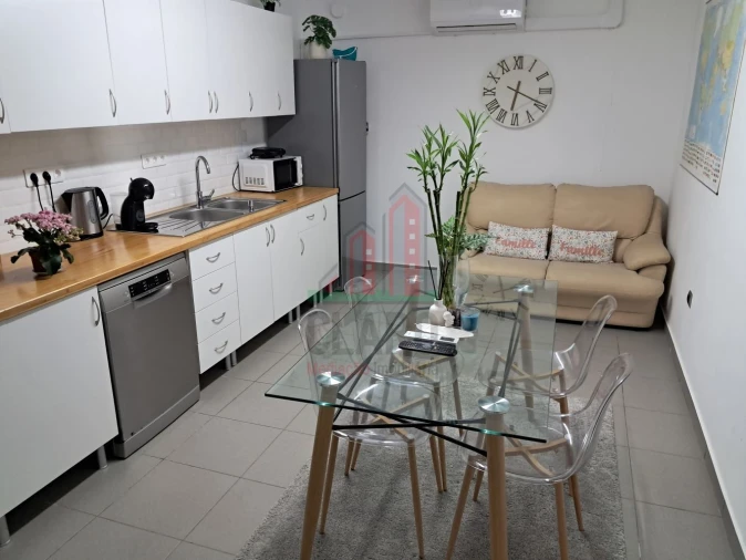 Moradia T5 para Venda em Tavarede Foto 1