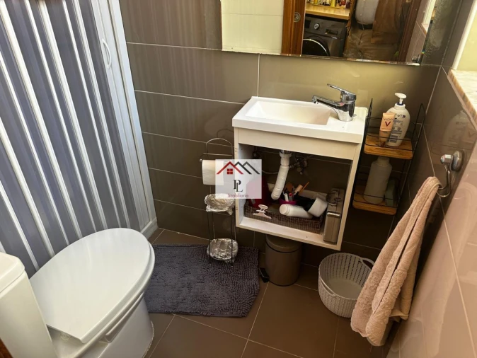 Apartamento T3 para Arrendamento em Santo Antonio dos Olivais Foto 21