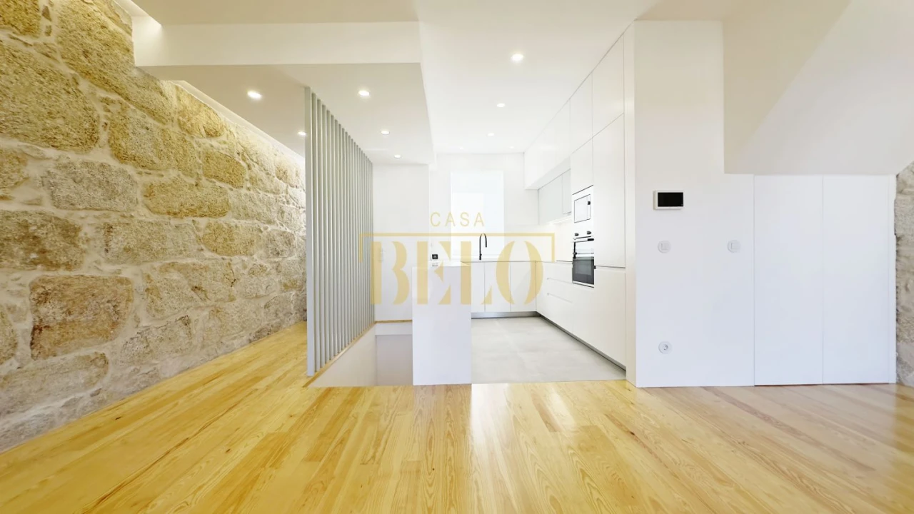 Apartamento T2 para Venda em Cedofeita, Santo Ildefonso, Sé, Miragaia, São Nicolau e Vitória Foto 2