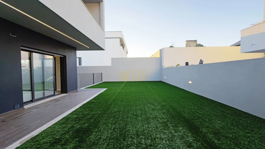 Moradia T3 para Venda em Nogueira e Silva Escura Foto 17