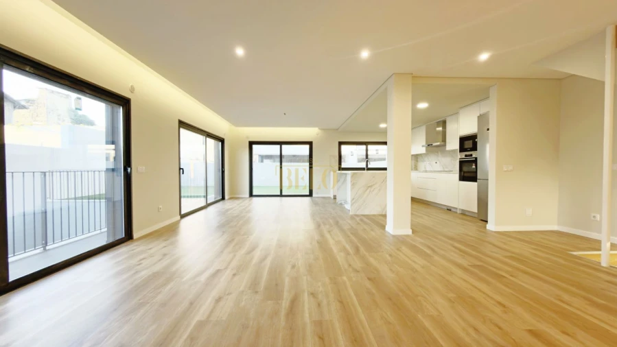 Moradia T3 para Venda em Nogueira e Silva Escura Foto 6