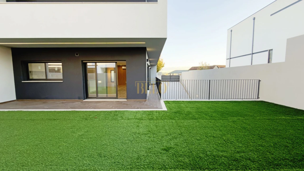 Moradia T3 para Venda em Nogueira e Silva Escura Foto 19