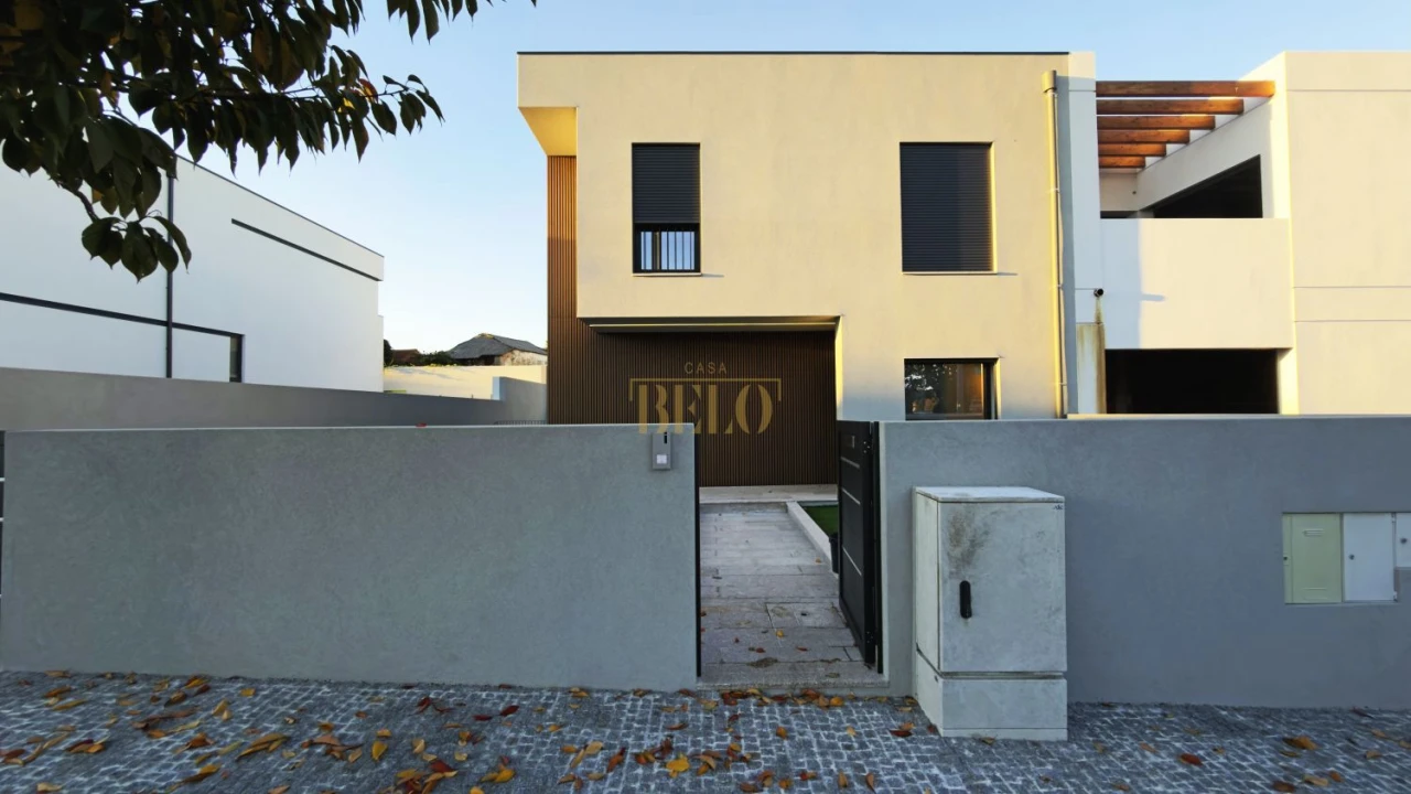 Moradia T3 para Venda em Nogueira e Silva Escura Foto 46