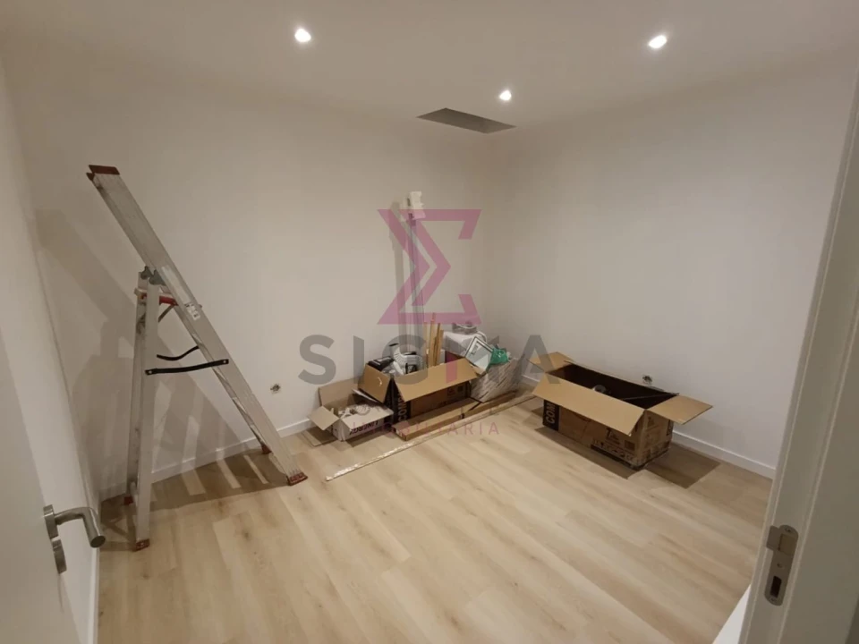 Moradia T2 para Venda em Roliça Foto 5