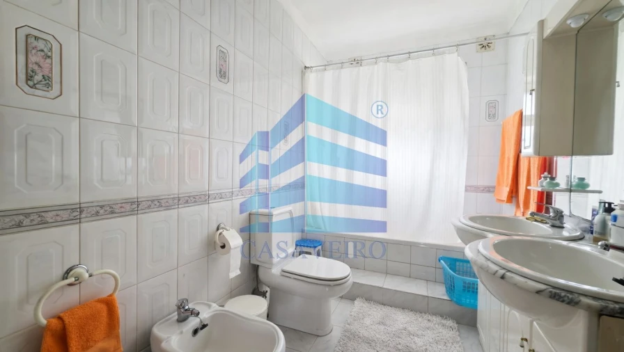 Moradia T3 para Venda em Eixo e Eirol Foto 17