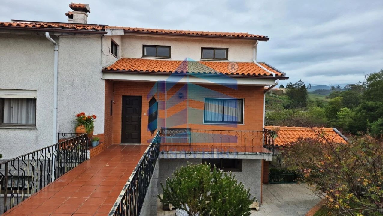 Moradia T3 para Venda em Eixo e Eirol Foto 1