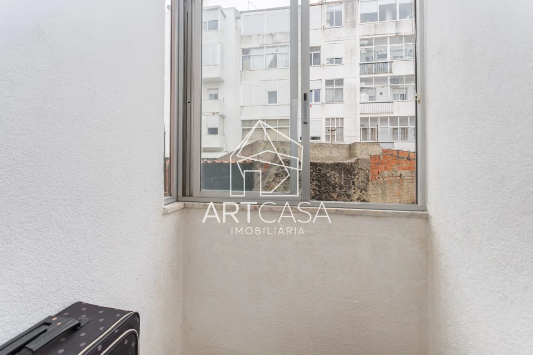 Apartamento T2 para Venda em Algés, Linda-A-Velha e Cruz Quebrada-Dafundo Foto 16