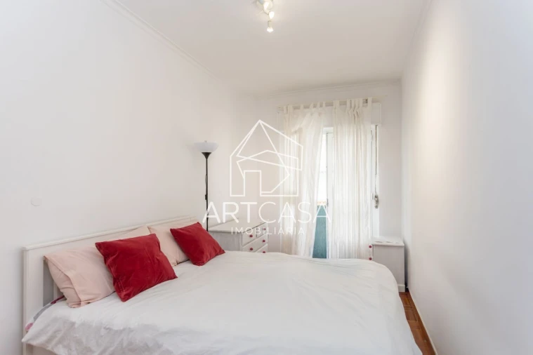 Apartamento T2 para Venda em Algés, Linda-A-Velha e Cruz Quebrada-Dafundo Foto 6