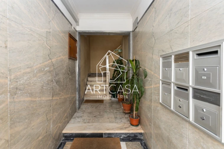 Apartamento T2 para Venda em Algés, Linda-A-Velha e Cruz Quebrada-Dafundo Foto 25