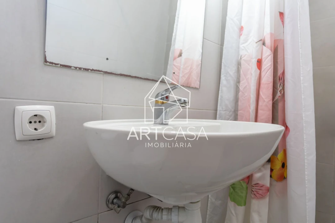 Apartamento T2 para Venda em Algés, Linda-A-Velha e Cruz Quebrada-Dafundo Foto 22