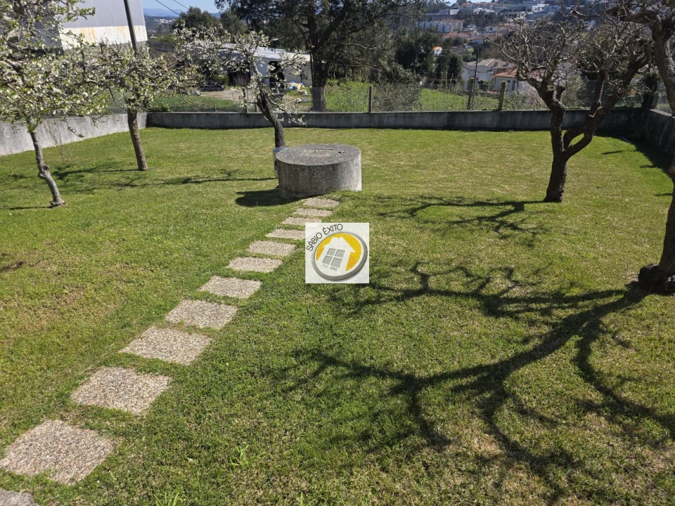 Moradia T4 para Venda em Lourosa Foto 25