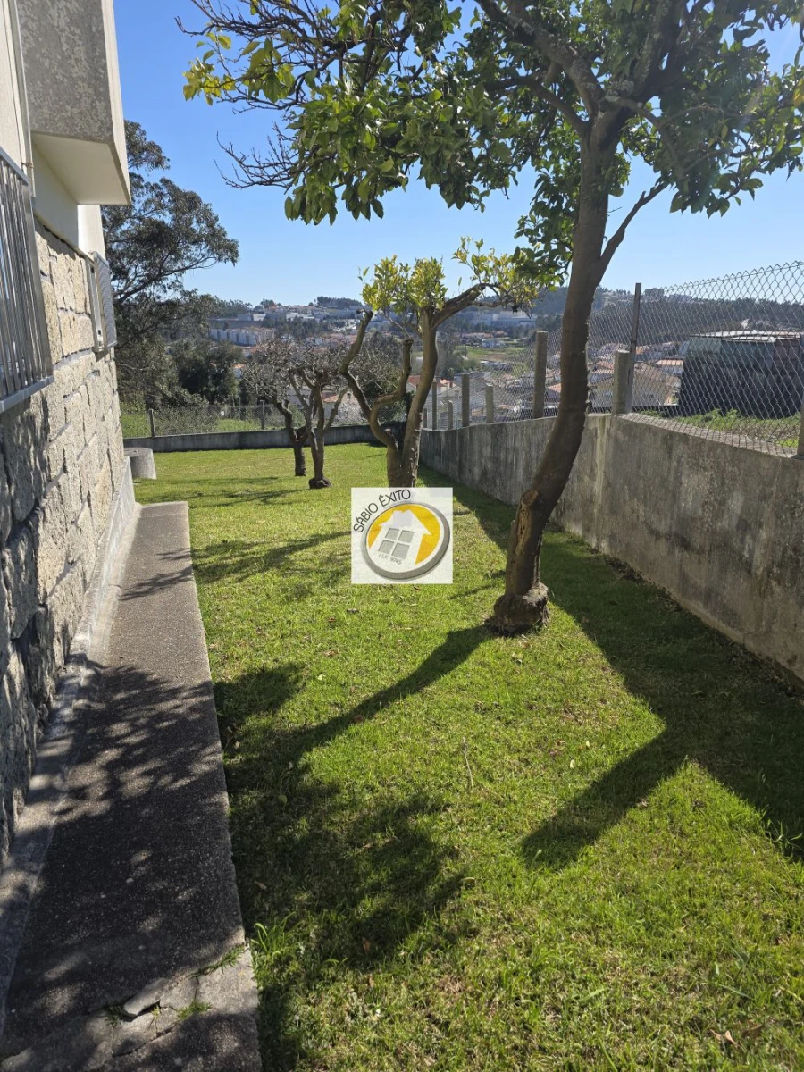 Moradia T4 para Venda em Lourosa Foto 26