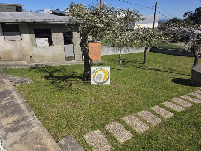 Moradia T4 para Venda em Lourosa Foto 24