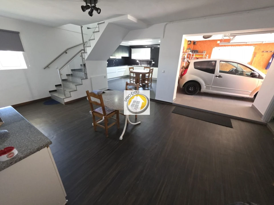 Moradia T4 para Venda em Lourosa Foto 7