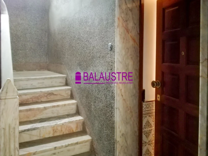 Apartamento T2 para Venda em Queluz e Belas Foto 16