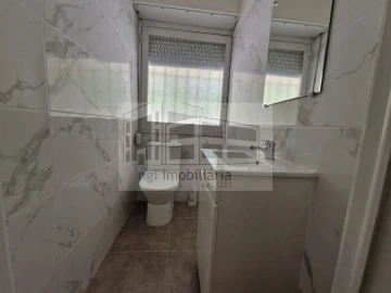 Loja para Arrendamento em Benfica