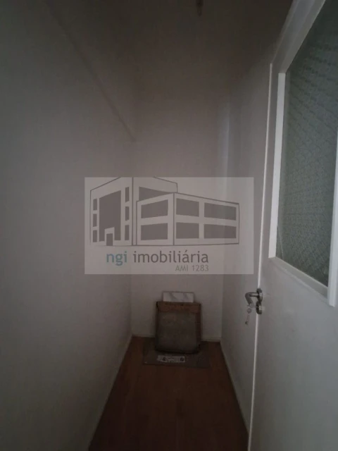 Loja para Arrendamento em Benfica