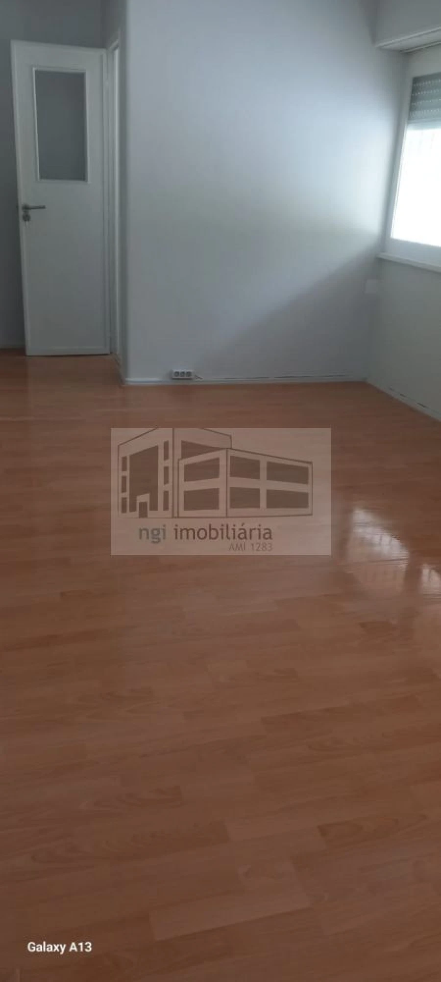 Loja para Arrendamento em Benfica Foto 1