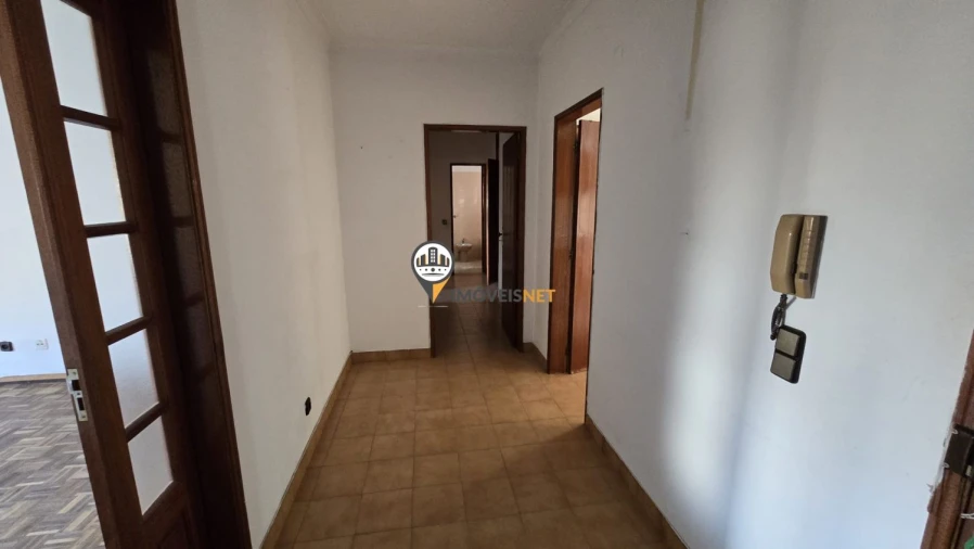 Apartamento T2 para Venda em Castelo Branco Foto 9