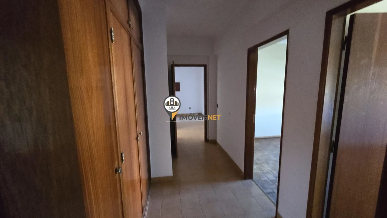 Apartamento T2 para Venda em Castelo Branco Foto 11