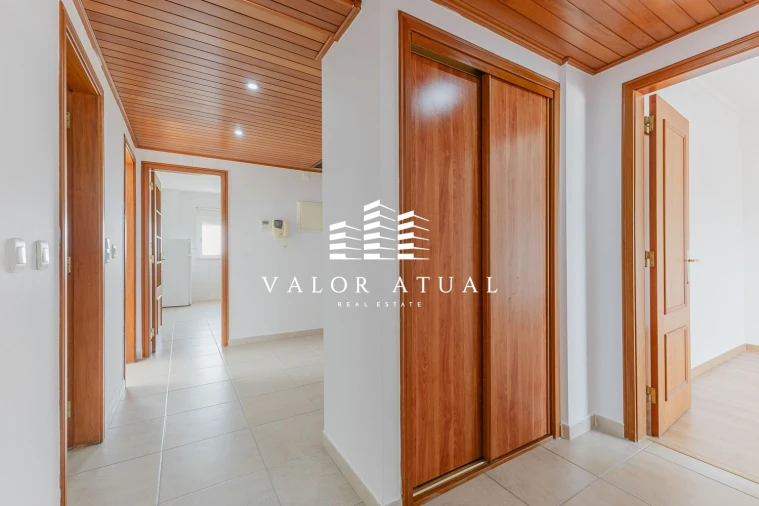 Apartamento T3 para Venda em Palhais e Coina Foto 10