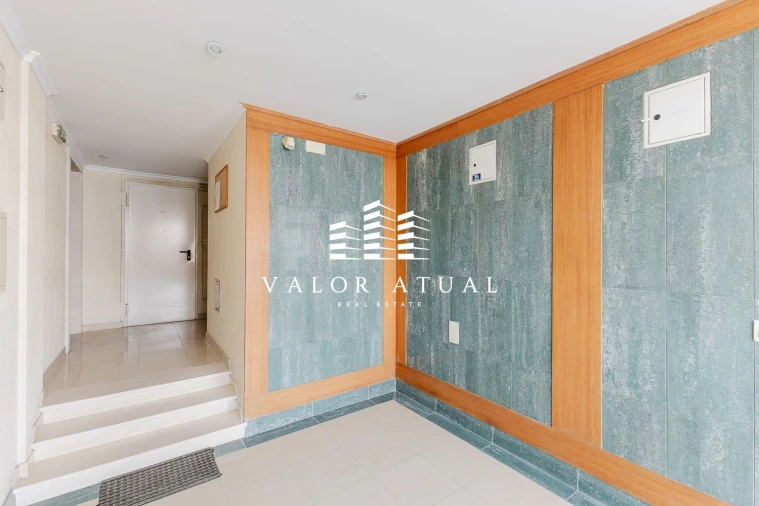 Apartamento T3 para Venda em Palhais e Coina Foto 24