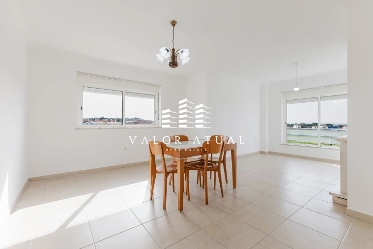 Apartamento T3 para Venda em Palhais e Coina Foto 6