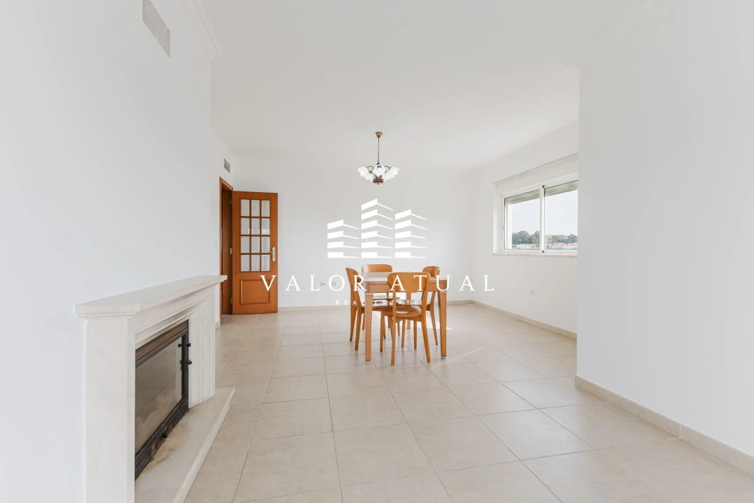 Apartamento T3 para Venda em Palhais e Coina Foto 7