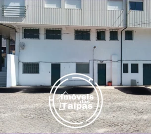 Loja para Venda em Caldelas