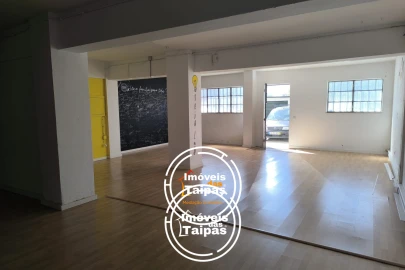 Loja para Venda em Caldelas