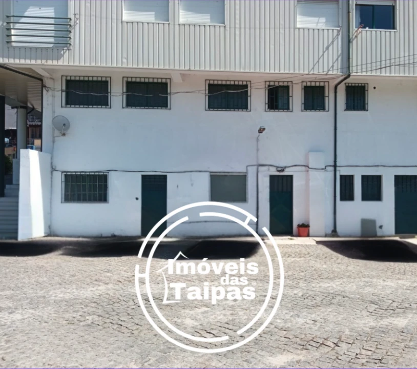 Loja para Venda em Caldelas Foto 1