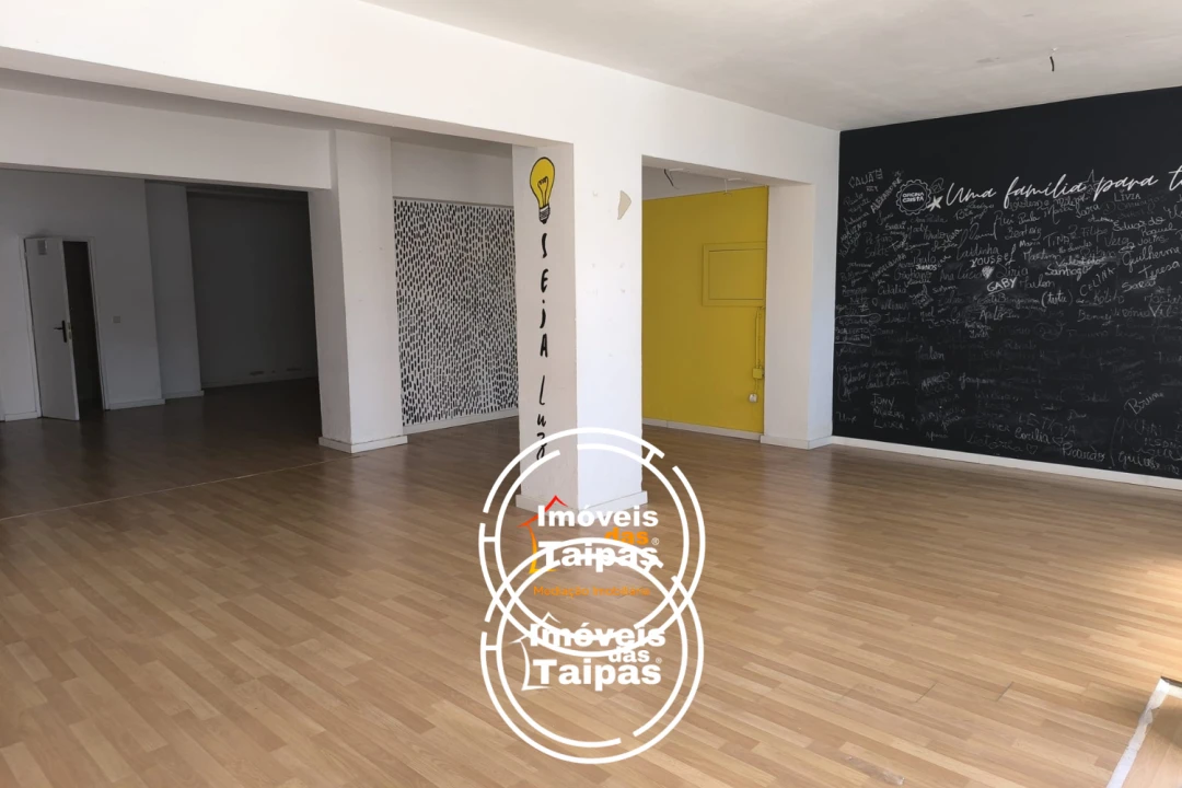 Loja para Venda em Caldelas Foto 10