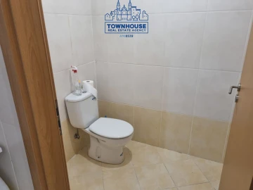 Loja para Arrendamento em Ajuda
