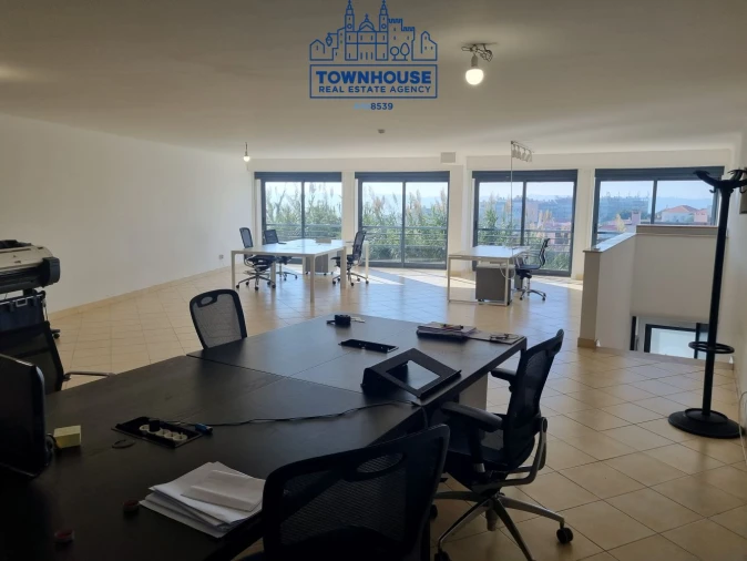Loja para Arrendamento em Ajuda Foto 8