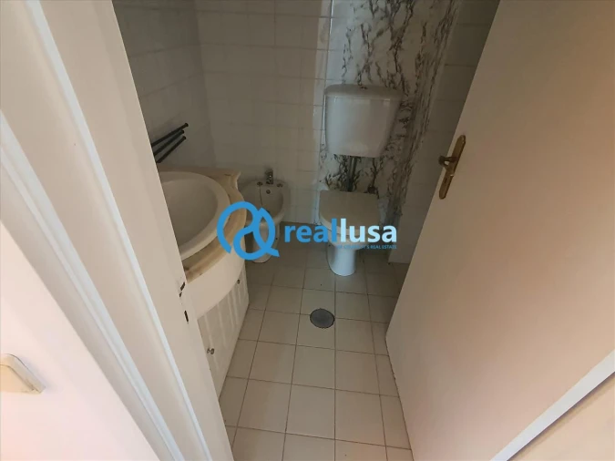 Apartamento T3 para Venda em Vilar de Andorinho Foto 13