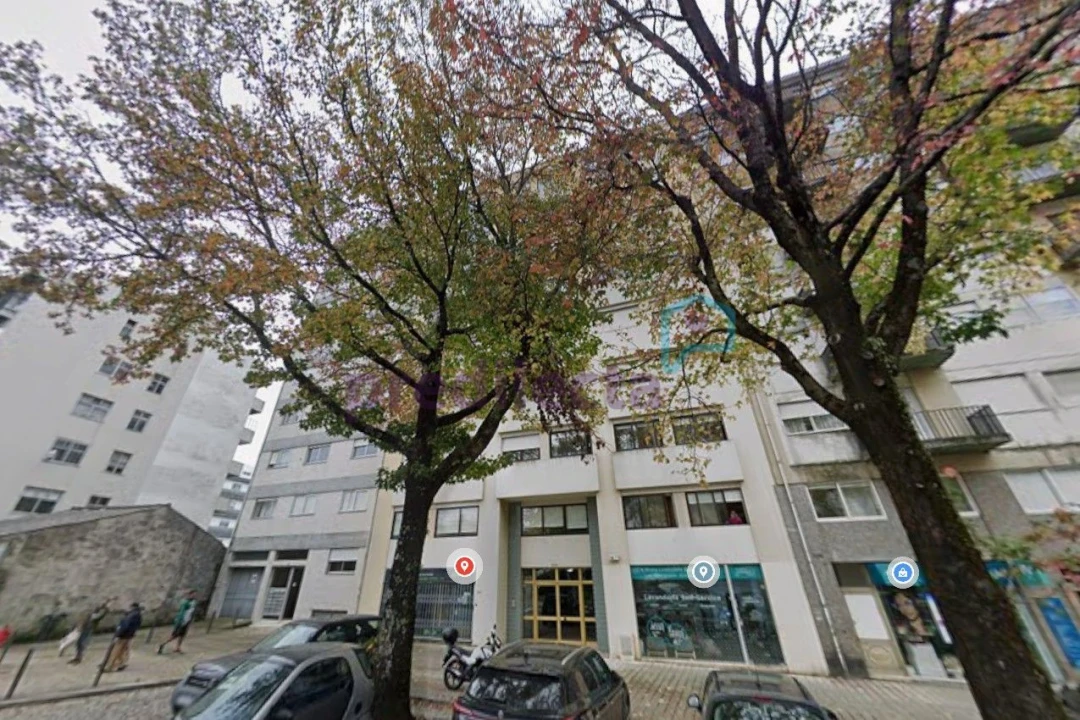 Apartamento T3 para Arrendamento em Paranhos Foto 6