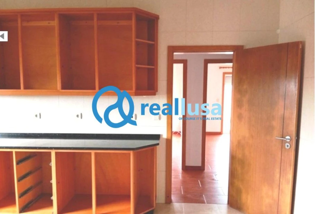 Moradia T3 para Venda em Santo Tirso, Couto (Santa Cristina e São Miguel) e Burgães Foto 12