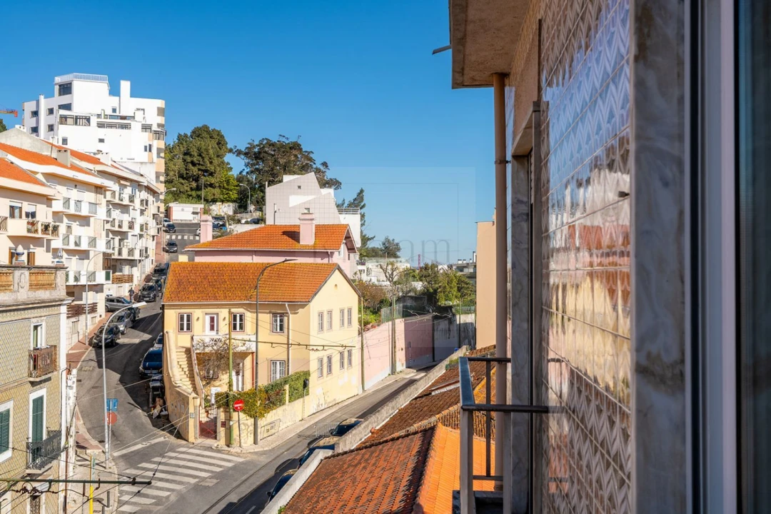Apartamento T2 para Venda em Carnaxide e Queijas Foto 10