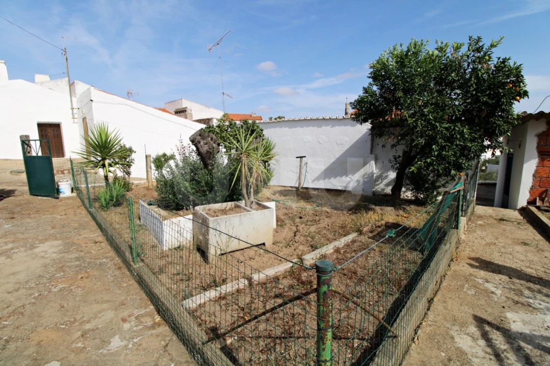 Moradia T1 para Venda em Monte do Trigo Foto 12