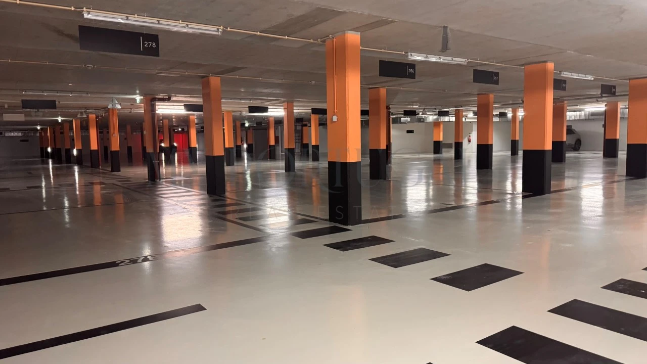 Negócio para Venda em Lagos (São Sebastião e Santa Maria) Foto 9