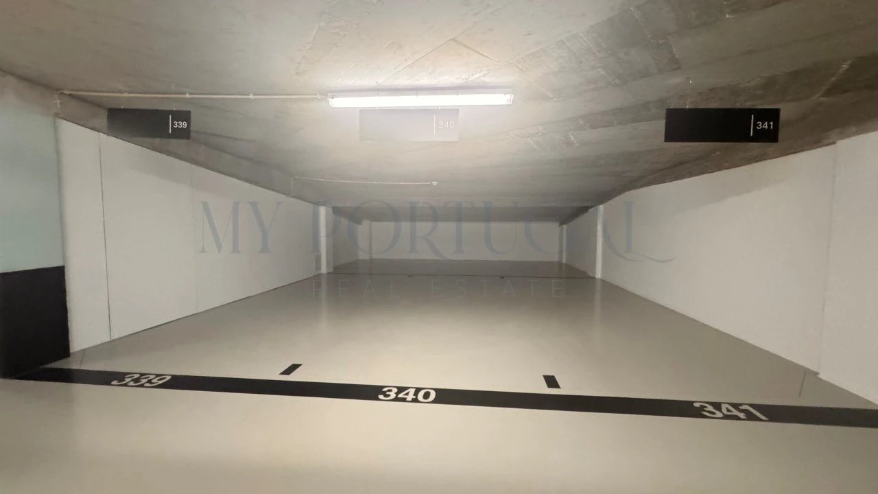 Negócio para Venda em Lagos (São Sebastião e Santa Maria) Foto 12