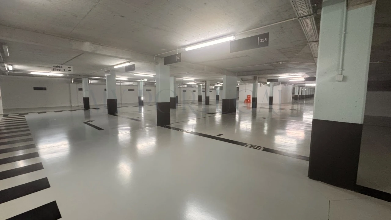 Negócio para Venda em Lagos (São Sebastião e Santa Maria) Foto 14