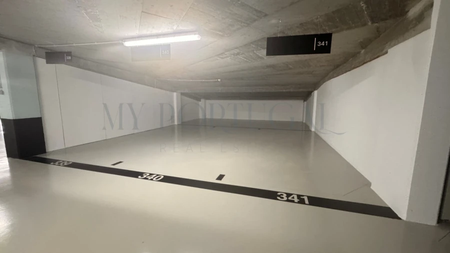 Negócio para Venda em Lagos (São Sebastião e Santa Maria) Foto 13