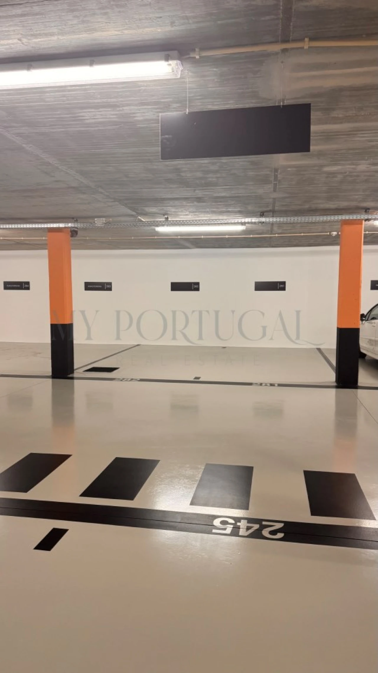 Negócio para Venda em Lagos (São Sebastião e Santa Maria) Foto 7