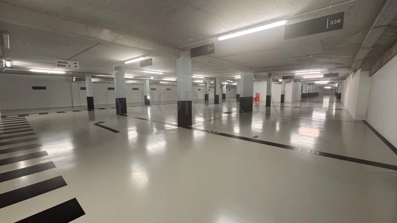 Negócio para Venda em Lagos (São Sebastião e Santa Maria) Foto 20